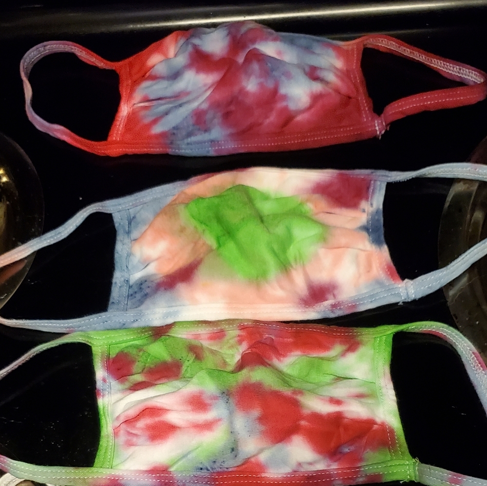 face mask - Picture 2 of 2